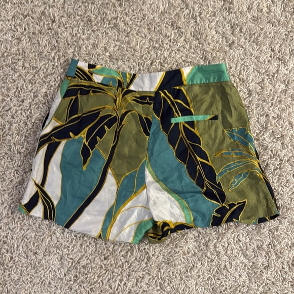 REISS viscose shorts size 8 - Picture 6 of 6